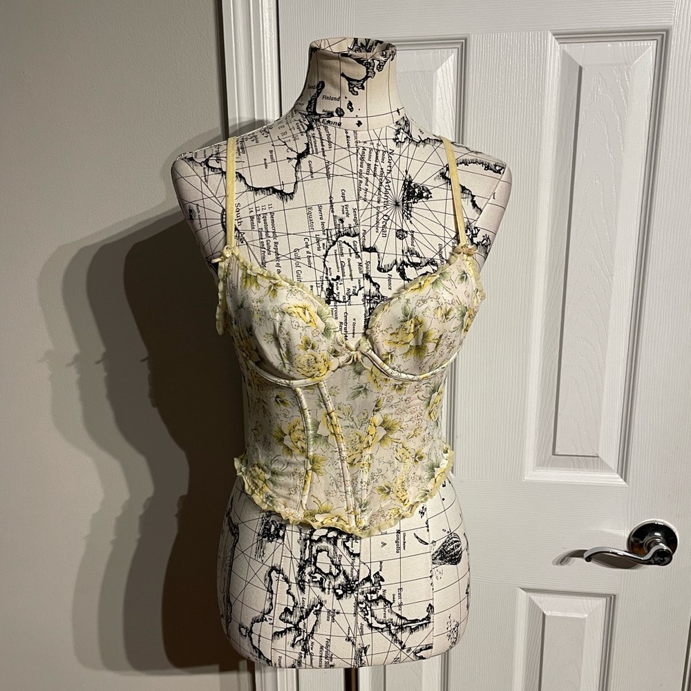 Lejaby Vintage Lace Colorful Coquette Floral Bustier Coastal yellow Lolita M